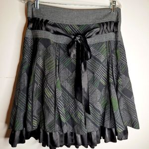 Muxian dark academia core, preppy core, pleated skirt.